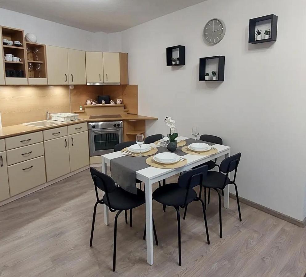 Sunshine Resort Apartment Hajdúszoboszló Buitenkant foto