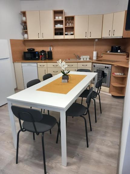 Sunshine Resort Apartment Hajdúszoboszló Buitenkant foto